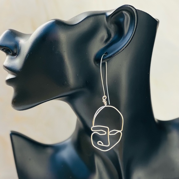 Face wire Earrings - Picture 2 of 3